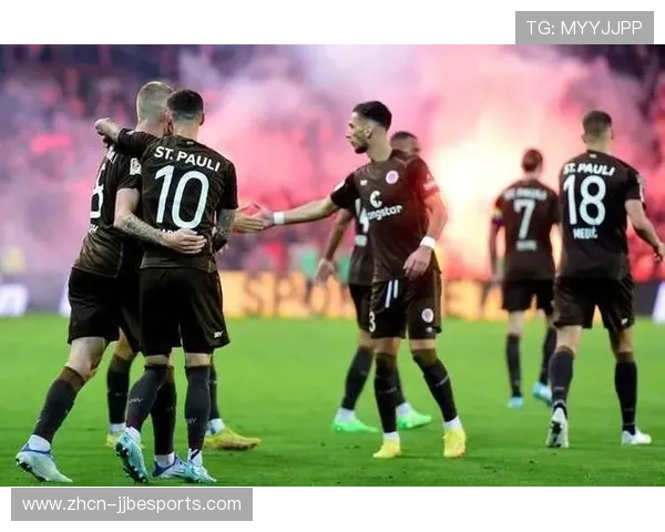 科隆1-1战平圣保利,双方各取一分 科隆1-1战平圣保利,双方各取一分